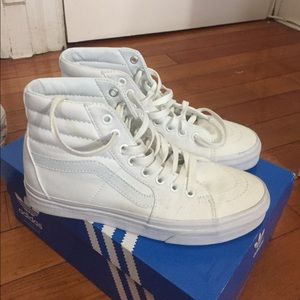 White vans Sk8 Hi